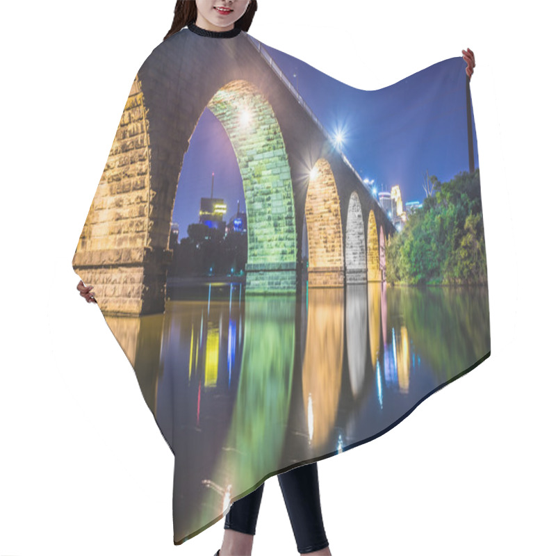 Personality  Night Scene Of Stone Bridge Hair Cutting Cape