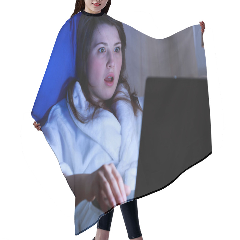 Personality  Piece Of Shocking Information Hair Cutting Cape