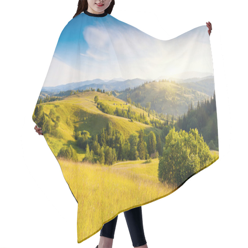 Personality  Majestic Sunny Hills Hair Cutting Cape