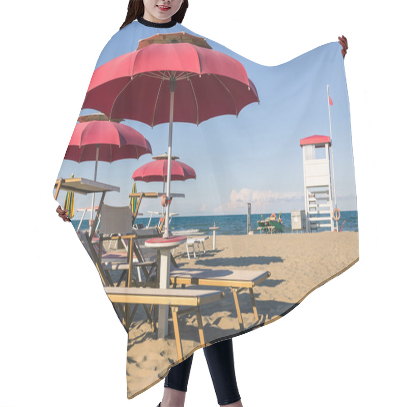 Personality  Umbrellas And Sunbeds - Rimini Beach - Italy Hair Cutting Cape