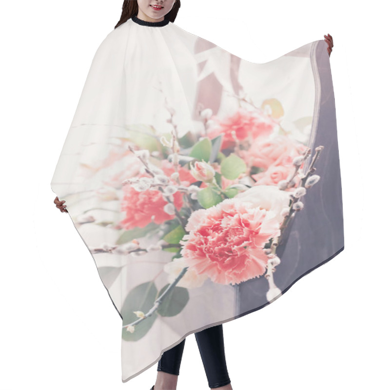 Personality  Beautiful Fresh Flowers In A Wooden Box Hair Cutting Cape