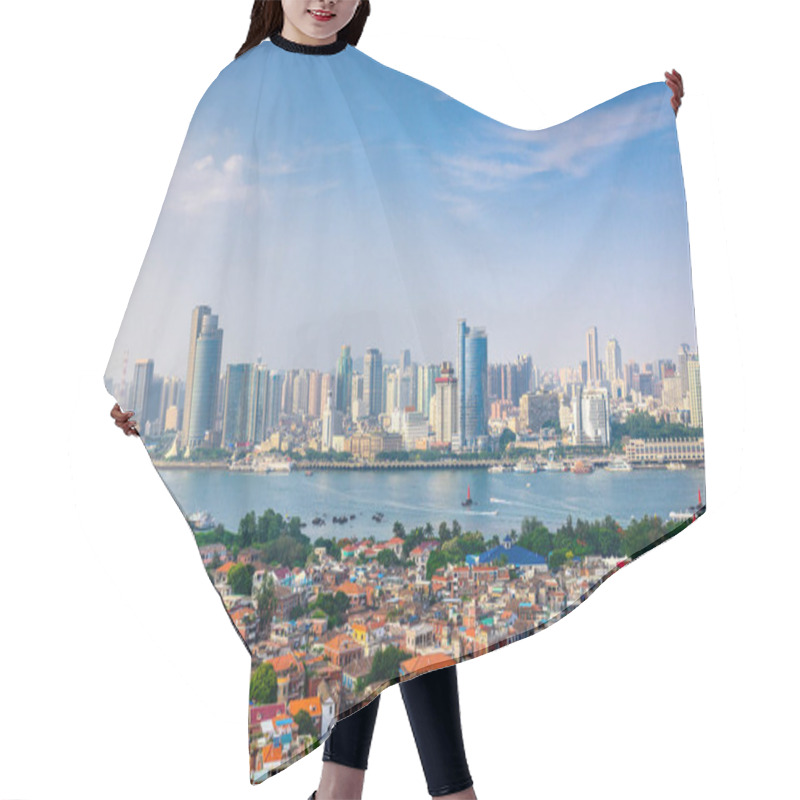 Personality  Xiamen, China Skyline Hair Cutting Cape