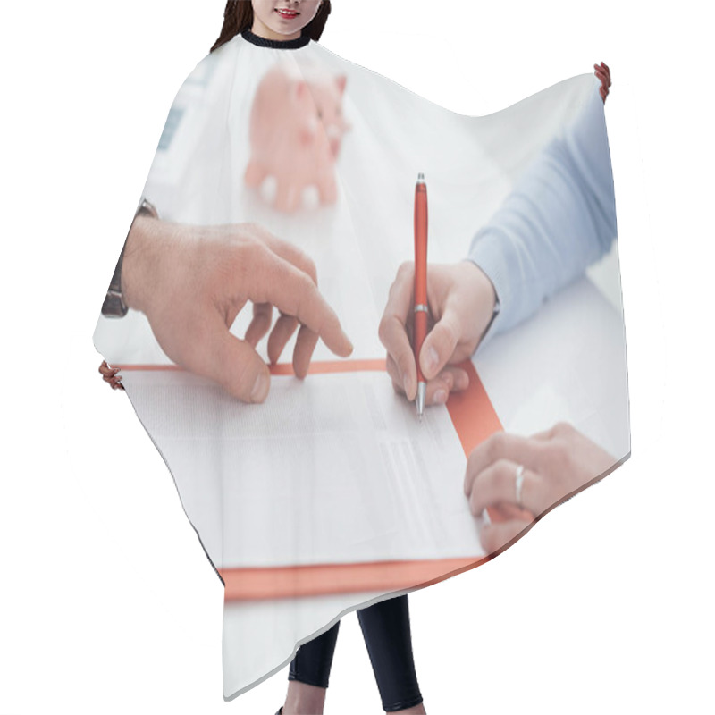 Personality  Woman Signing Contract Hair Cutting Cape