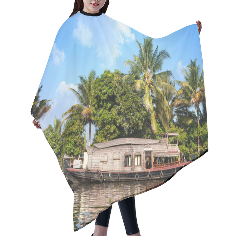 Personality  House Boat In Backwaters Hair Cutting Cape