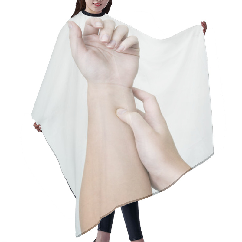 Personality  Pressure Point Hair Cutting Cape