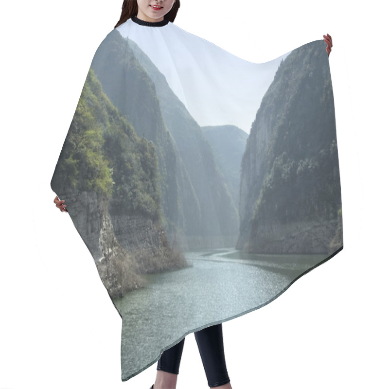 Personality  River Shennong Xi In China Hair Cutting Cape