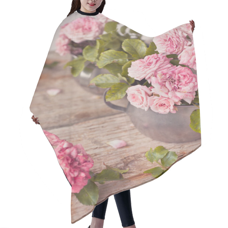 Personality  Pink Roses On Wooden Table Hair Cutting Cape