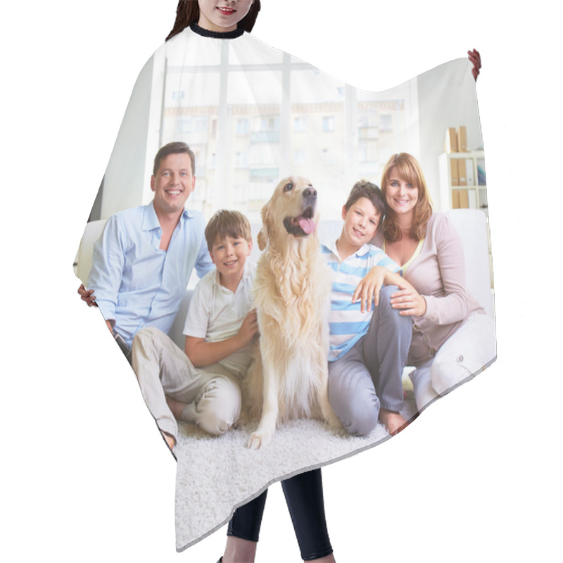 Personality  Happy Family With Dog Hair Cutting Cape