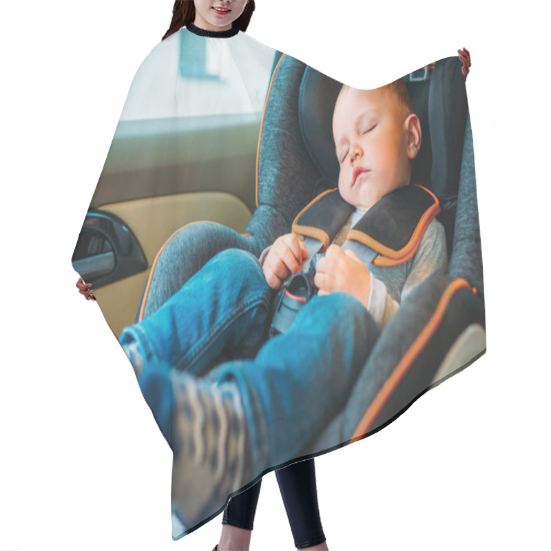 Personality  Cute Little Baby Sleeping In Child Safety Seat In Car Hair Cutting Cape