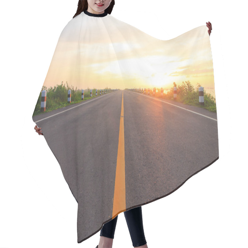 Personality  Stock Photo - Roadway  Hair Cutting Cape