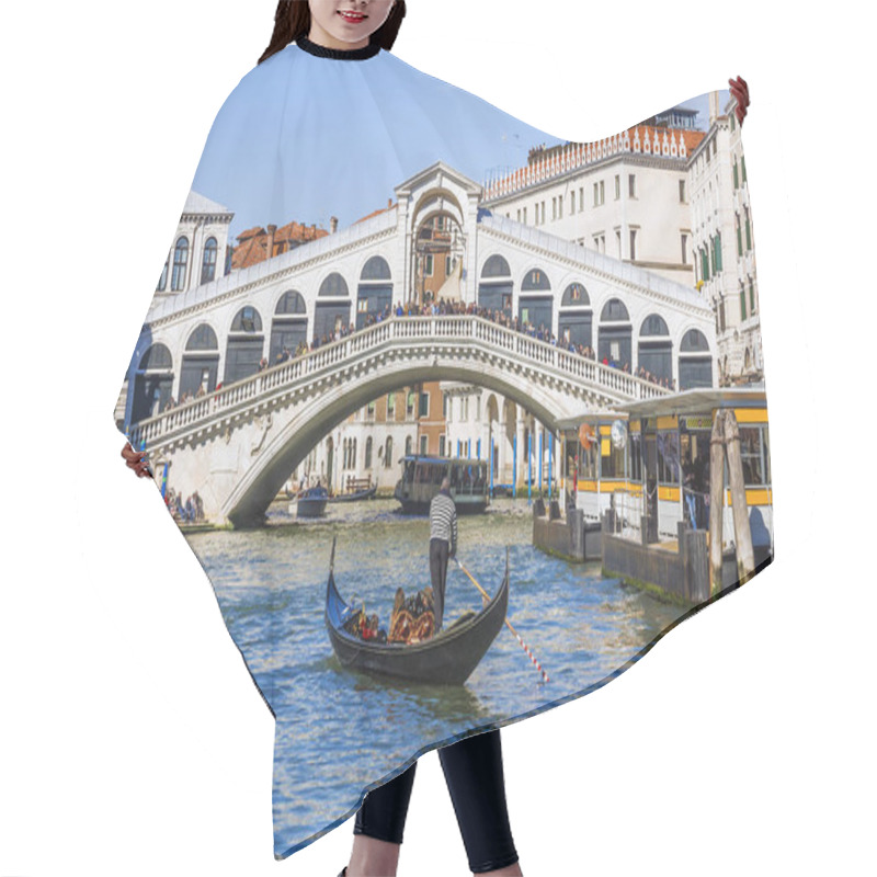 Personality  Rialto Bridge In Venice. Italy Hair Cutting Cape