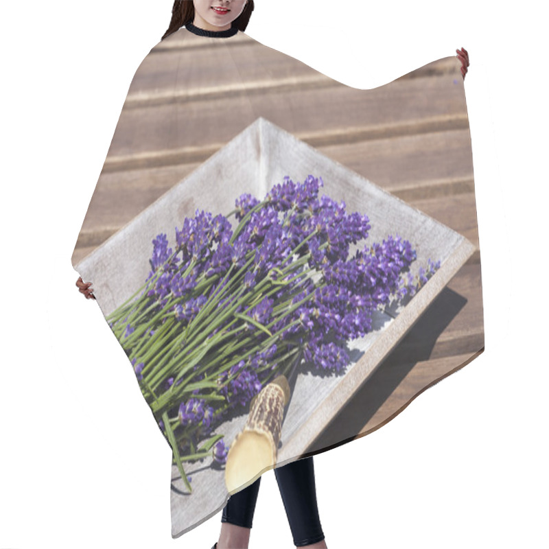 Personality  Lavender In A Wooden Bowl Hair Cutting Cape