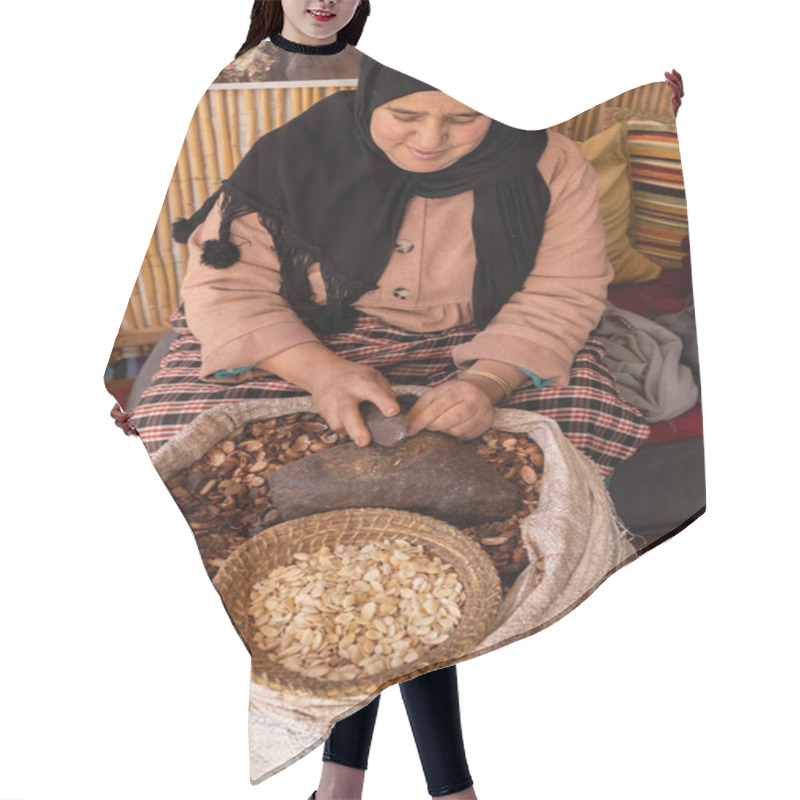 Personality  Close Up Of Woman's Hands Peeling Argan Fruits On The Argan Oil Factory Morocco Hair Cutting Cape