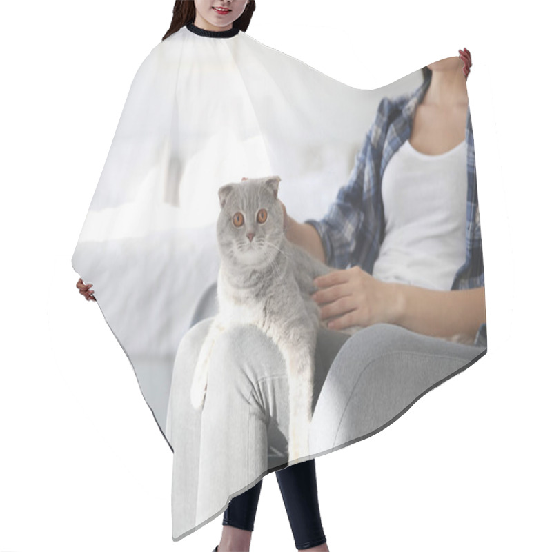 Personality  Young Woman With Cute Pet Cat At Home Hair Cutting Cape