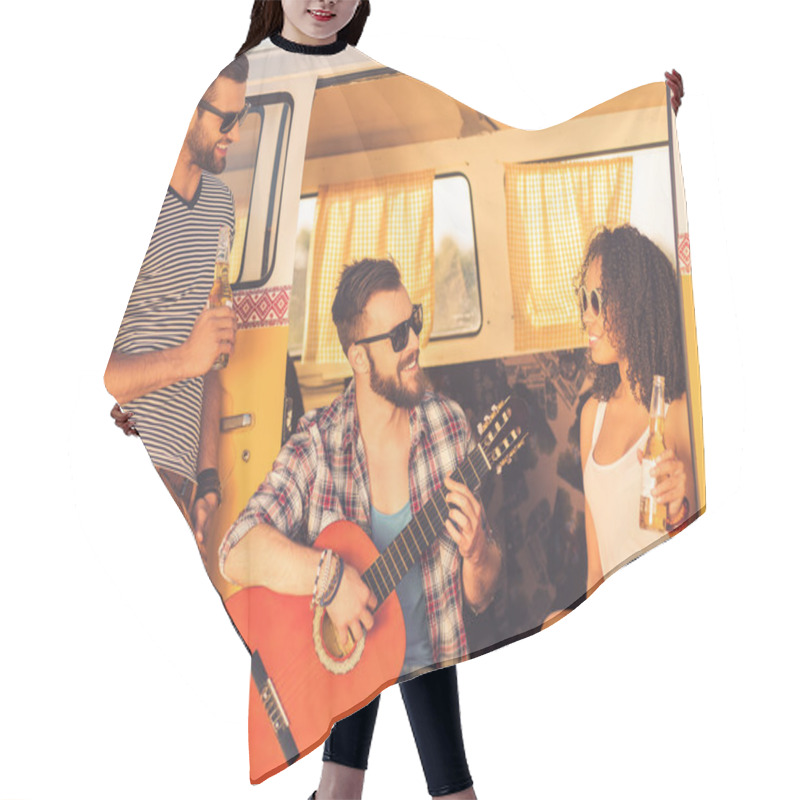 Personality  Man Sitting In Minivan And Playing Guitar With Friends Hair Cutting Cape