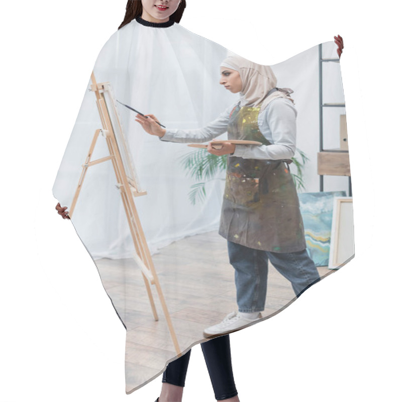 Personality  Full Length View Of Arabian Woman In Hijab And Apron Drawing At Home Hair Cutting Cape