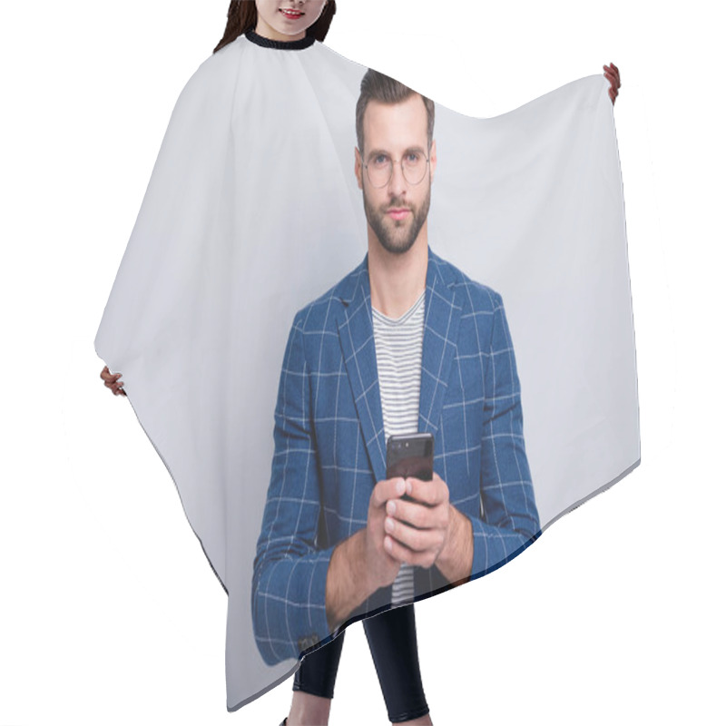 Personality  Portrait Of His He Nice Classy Serious Attractive Well-dressed Groomed Imposing Bearded Guy In Checked Blazer Using 5g App Device Isolated Over Light Grey Pastel Color Background Hair Cutting Cape