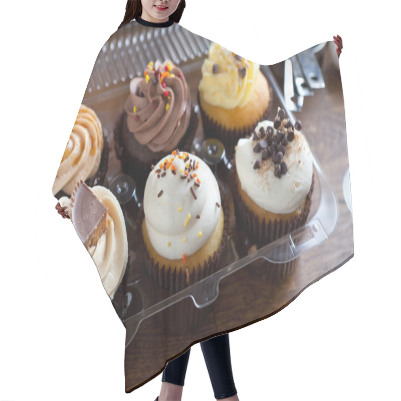 Personality  Gourmet Cupcakes In Package Hair Cutting Cape