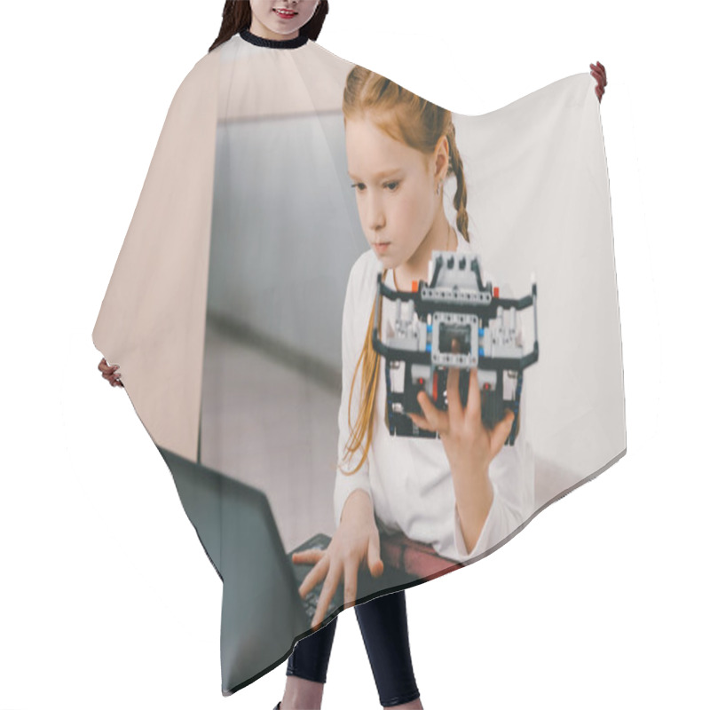 Personality  Beautiful Concentrated Child Programming Diy Robot, Stem Education Concept Hair Cutting Cape