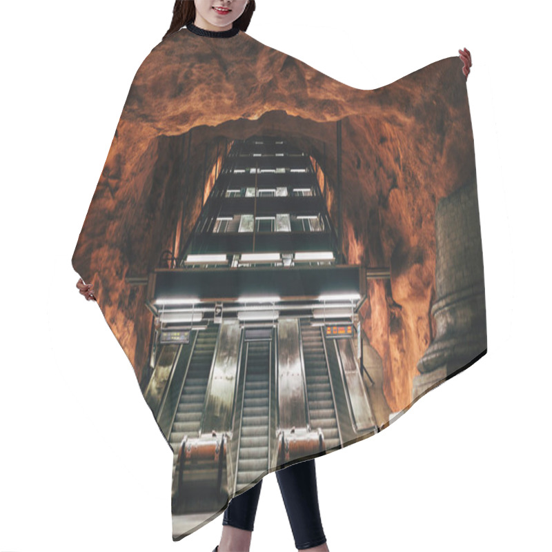 Personality  Escalators Hair Cutting Cape