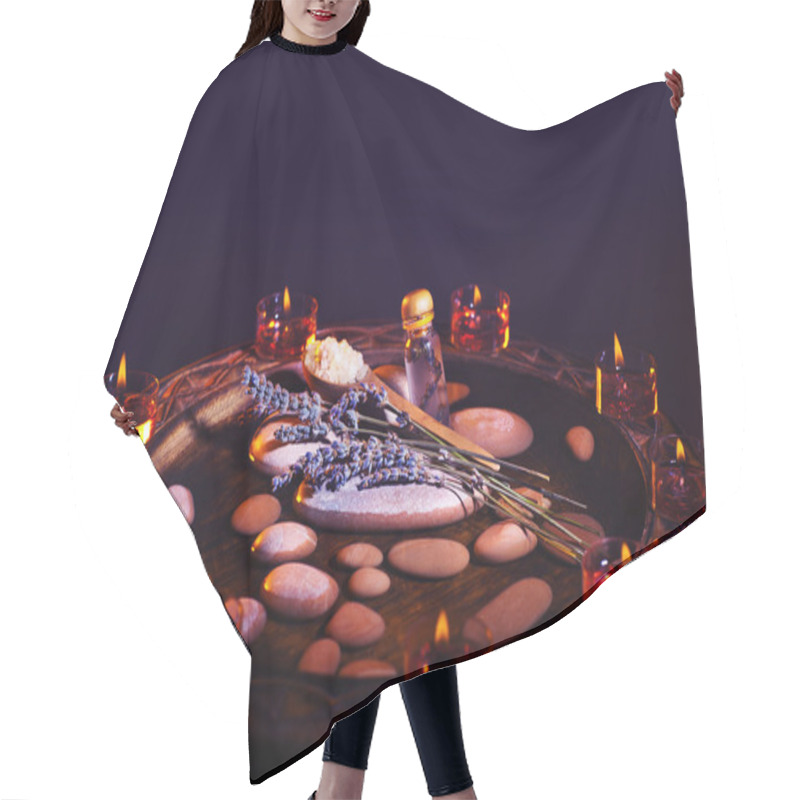 Personality  Lavender Herbal Spa Room With Zen Atmosphere Hair Cutting Cape