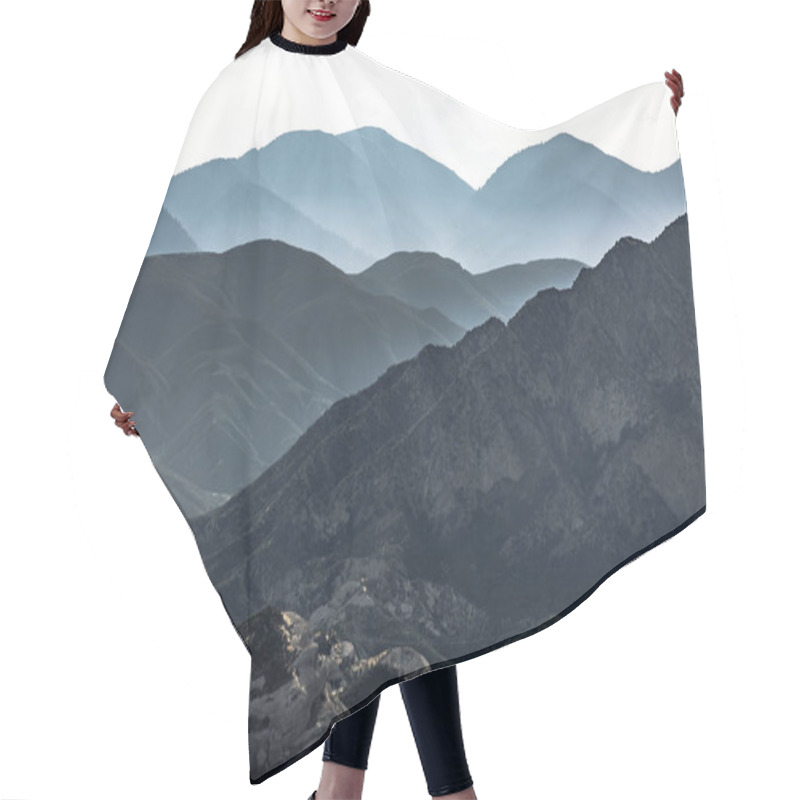 Personality  Layered Mountains In California Hair Cutting Cape