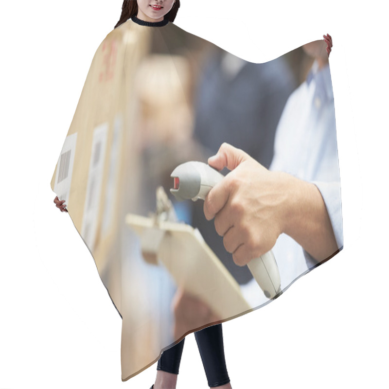 Personality  Worker Scanning Package In Warehouse Hair Cutting Cape