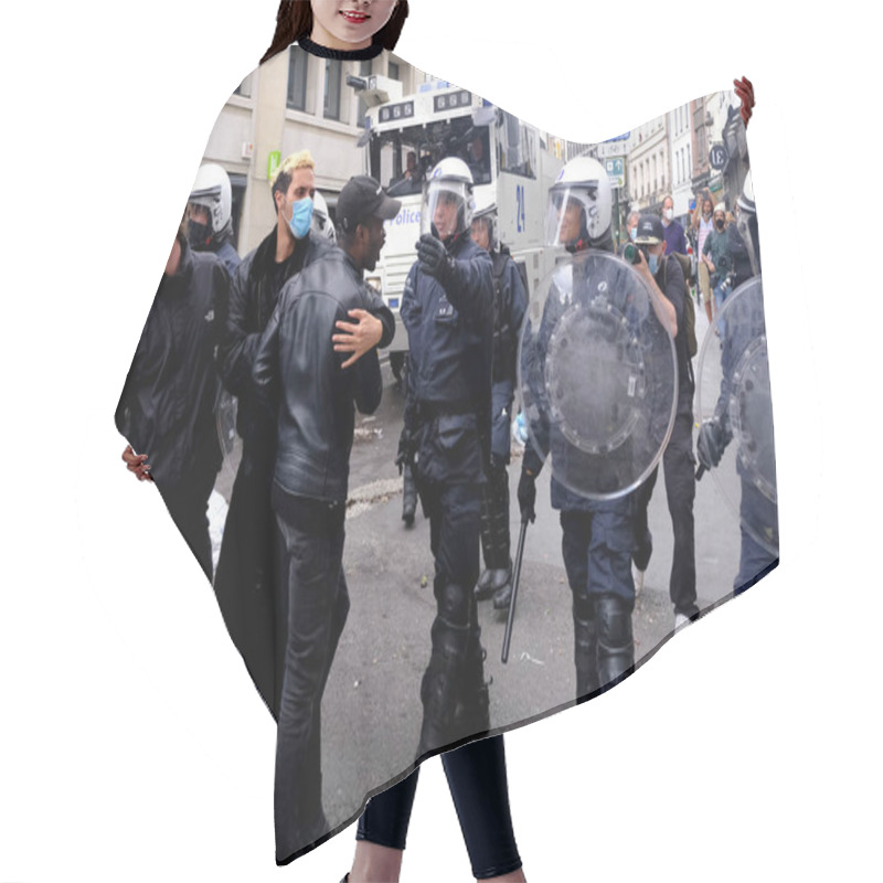 Personality  Demonstrators Clashed With Riot Police During An Anti-racism Protest Against Racial Inequality In The Aftermath Of The Death In Minneapolis Police Custody Of George Floyd In Brussels, Belgium On Jun. 7, 2020. Hair Cutting Cape