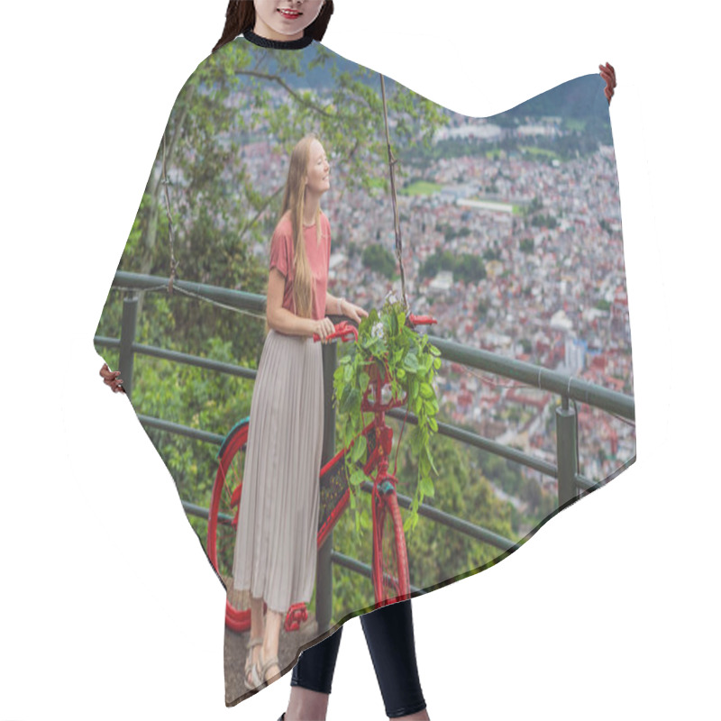 Personality  Female Tourist In Front Of The Panoramic View Of Orizaba From Cerro Del Borrego, Mexico. Travel, Scenic Landscape, And Adventure Concept. Hair Cutting Cape