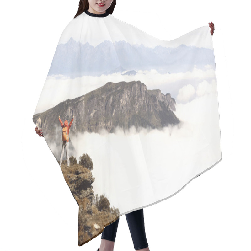 Personality  Woman Hiker With Open Arms Hair Cutting Cape