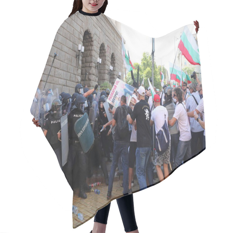 Personality  Sofia, Bulgaria - September 2, 2020: Clashes Between The Gendarmerie And Protesters During An Anti-government Protest In Front Of The Parliament Building. Thousands Of Protesters Are Demanding The Resignation Of Prime Minister Boyko Borissov Hair Cutting Cape