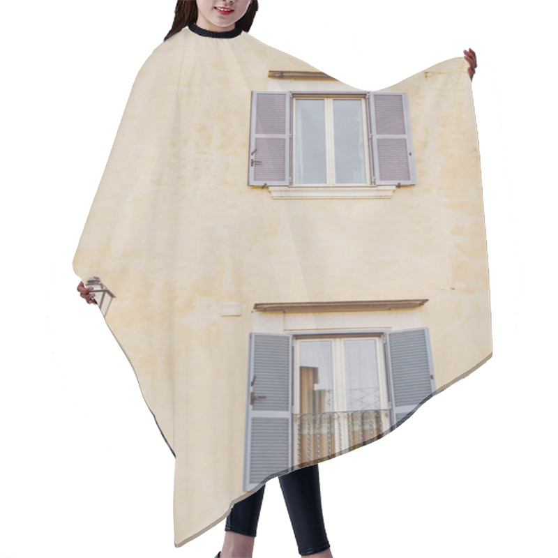 Personality  Open Shutters Hair Cutting Cape