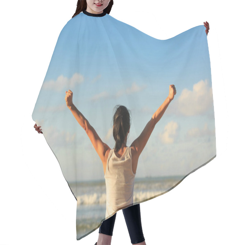 Personality  Young Woman Standing On Beach Hair Cutting Cape