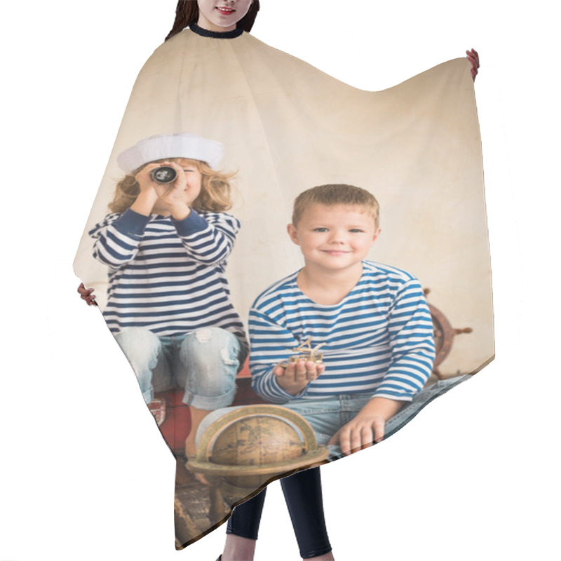 Personality  Happy Kids Playing With Nautical Things Hair Cutting Cape