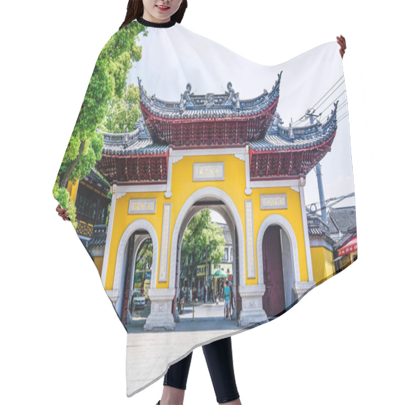 Personality  Gate Of Miao LiZong Wind Plaque Of Hanshan Temple In Suzhou Hair Cutting Cape