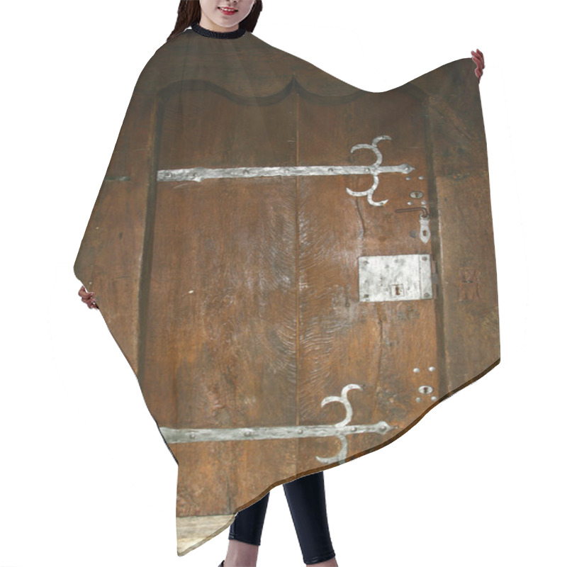 Personality  Old Wooden Door Hair Cutting Cape