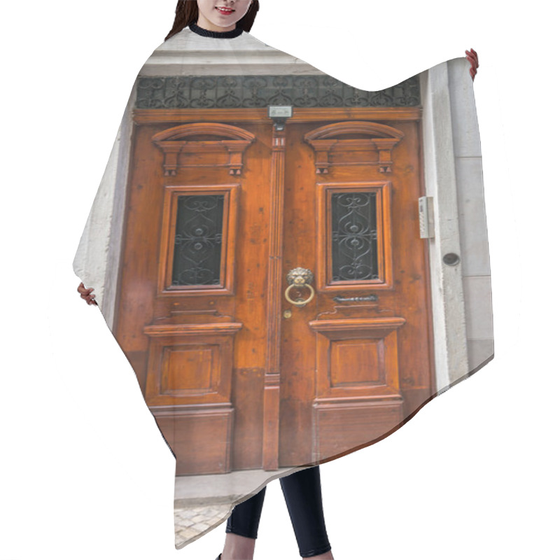 Personality  Antique Door Hair Cutting Cape