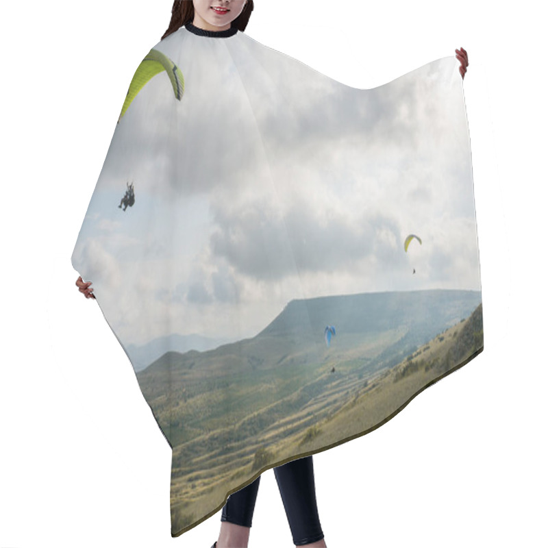 Personality  Paraplanes Hair Cutting Cape