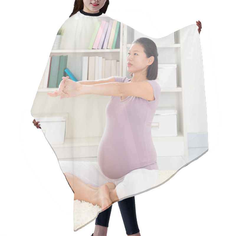 Personality  Pregnant Woman Yoga At Home Hair Cutting Cape