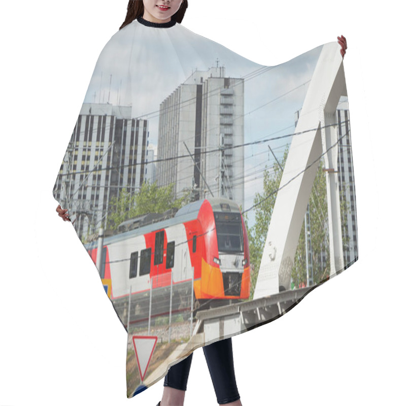 Personality  Suburban Electric Train Hair Cutting Cape