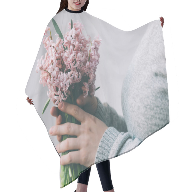 Personality  Hyacinth Hair Cutting Cape