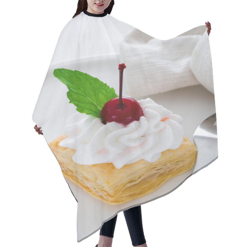 Personality  Puff Pastry Hair Cutting Cape