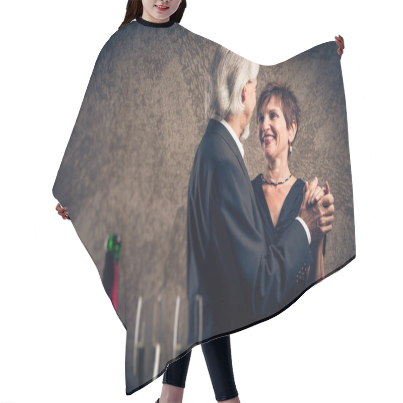 Personality  Senior Married Couple Dancing Hair Cutting Cape