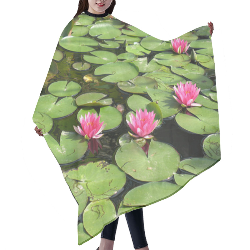 Personality  Water Lilies Hair Cutting Cape