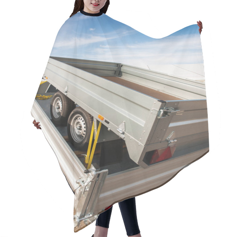 Personality  Two New Metallic Trailers Transportation Hair Cutting Cape