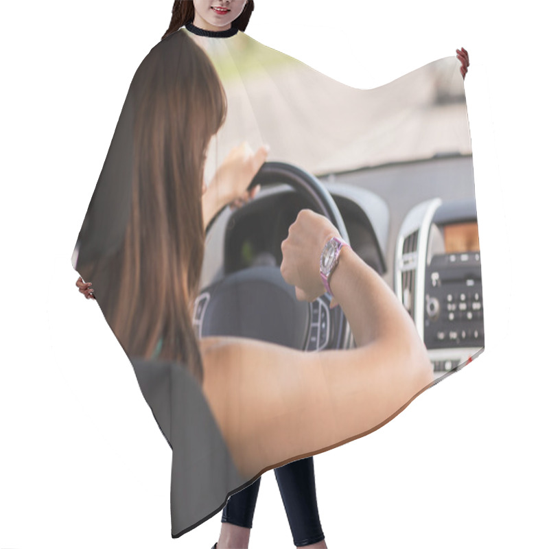 Personality  Woman Driving A Car And Looking At Watch Hair Cutting Cape