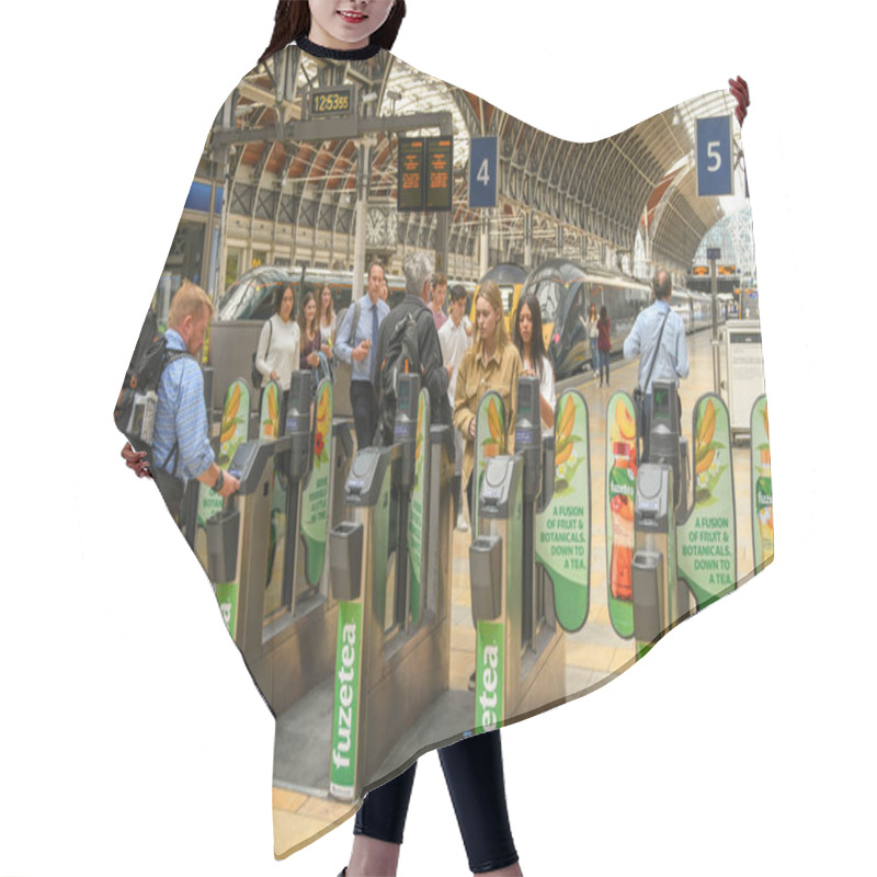 Personality  LONDON, ENGLAND - JULY 2018: Rail Travellers Passing Through Automatic Ticket Barriers On The Concourse At London Paddington Railway Station Hair Cutting Cape