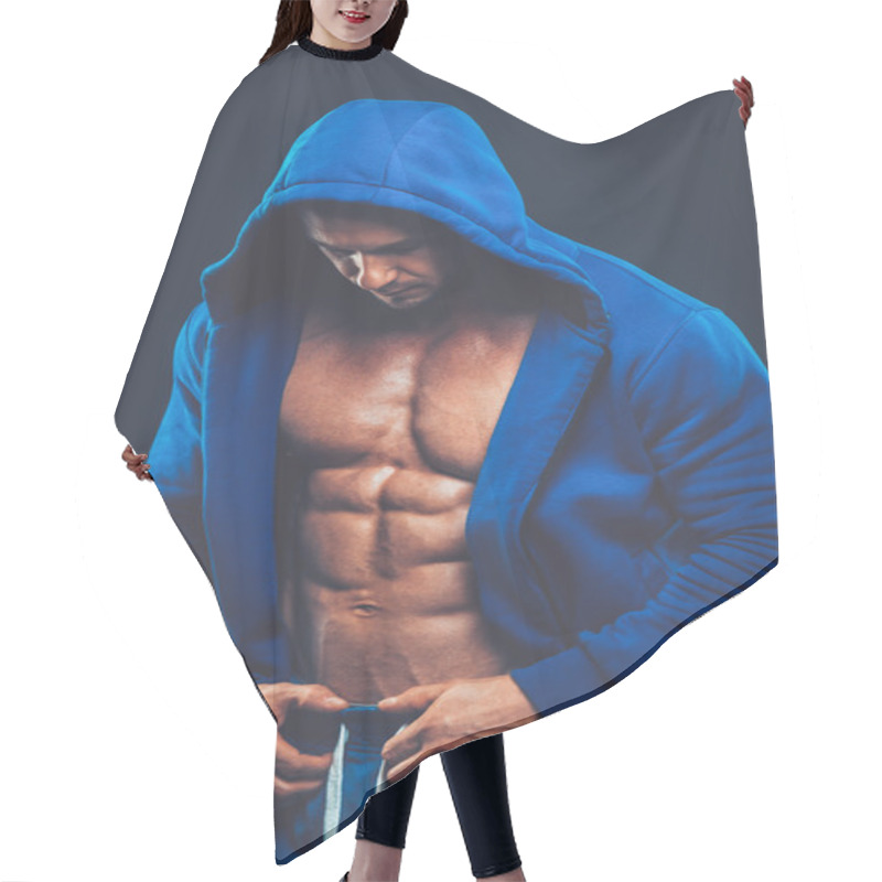 Personality  Man With Muscular Torso. Strong Athletic Men Fitness Model Torso Hair Cutting Cape