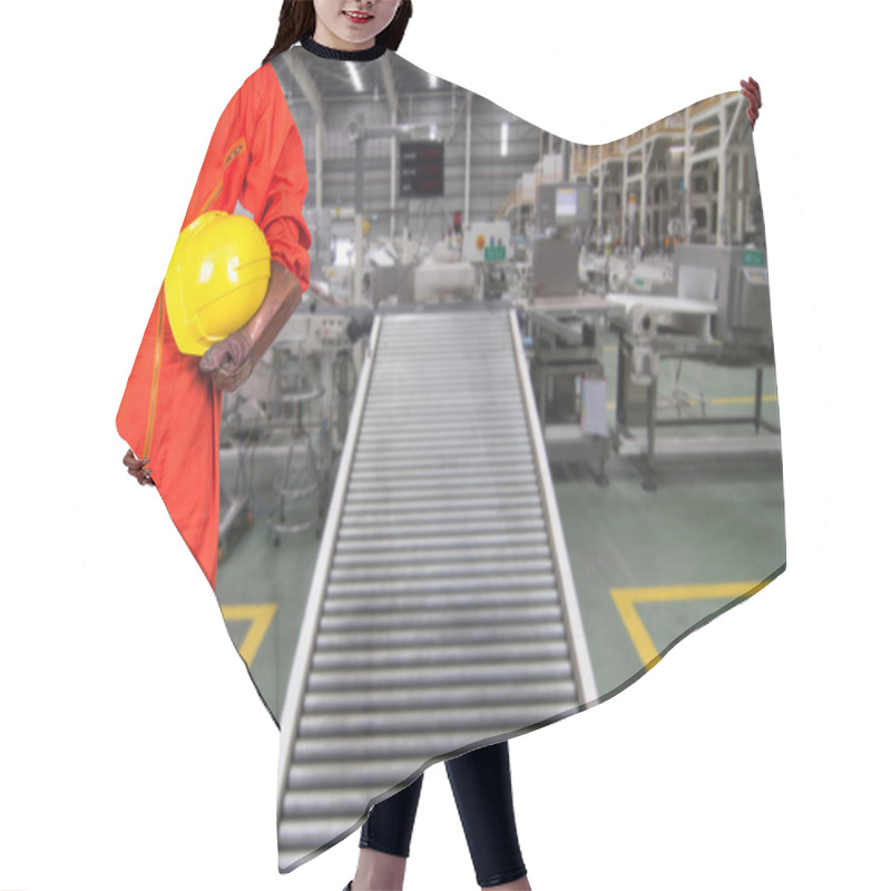 Personality  Asian Engineer Worker Holding Hardhat   Hair Cutting Cape