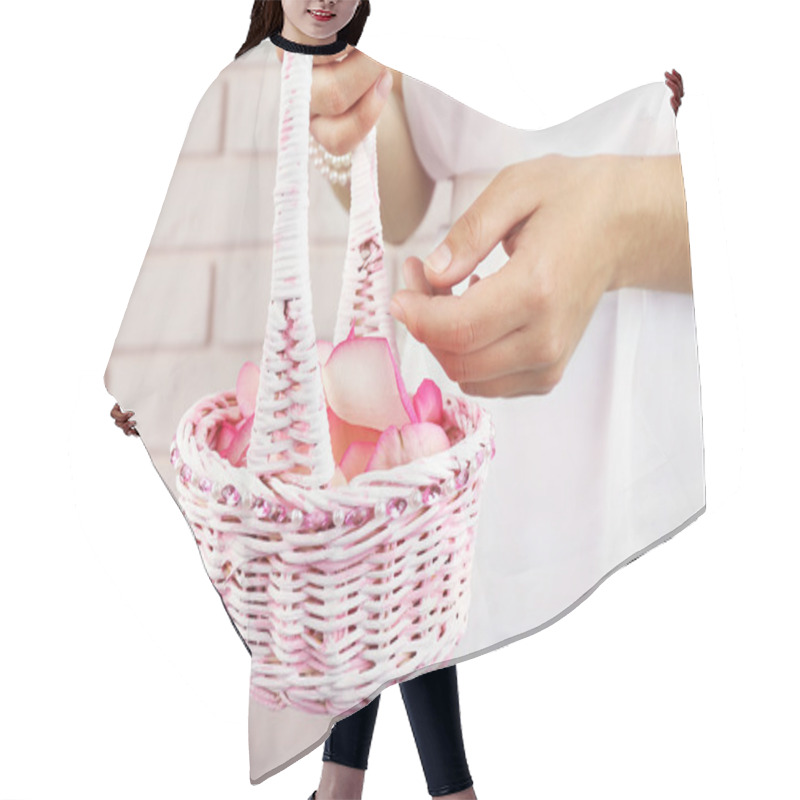 Personality  Girl Holding  Basket Of Flowers. Wedding Concept Hair Cutting Cape